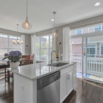 Coyte Advantage Realty - Real Estate Agents Near Me - Elmhurst, Illinois
