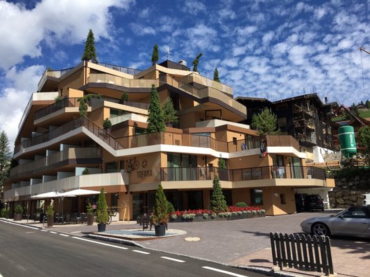 Hotel Tofana by null