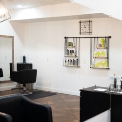 Salon Innova