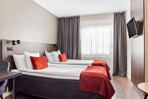 Hotel Savoy by null