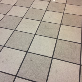 In-N-Out Burger - If the floors look this bad I can imagine hygiene behind the counter! wasn't even busy  because I'm from Cali and man represent - Fast Food Near Me - Laughlin, Nevada