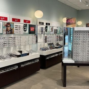 LensCrafters - Eyewear & Opticians Near Me - Salem, New Hampshire