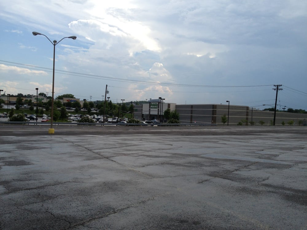 PUBLIX Updated July 2024 3710 Annex Ave, Nashville, Tennessee