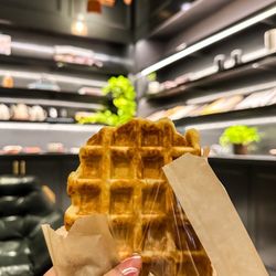 Otto's Coffee and Fine Foods - Waffle