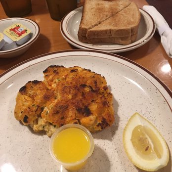 Folcroft Diner - Crabcake & wheat toast - American Near Me - Folcroft, Pennsylvania Folcroft Diner - Crabcake & wheat toast - American Near Me - Folcroft, Pennsylvania