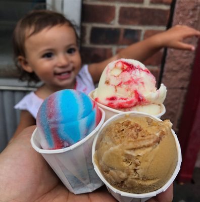 Dolly's Ices by null