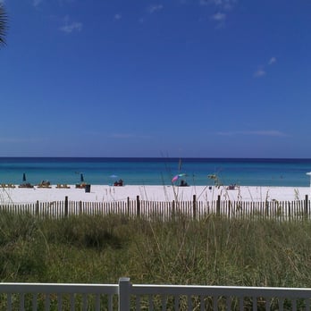 Long Beach Resort - View from the pool between Towers 2 & 3. - Resorts Near Me - Panama City Beach, Florida
