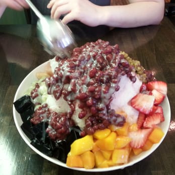 Icy Bar - 8 toppings shaved ice - Desserts Near Me - Vancouver, British Columbia