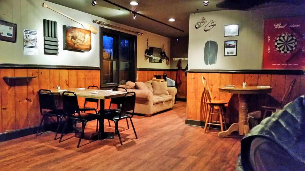 TINNEY’S TAVERN 31 Photos & 24 Reviews 498 Lake Desolation Rd