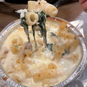 Pienezza Pizza - Spinach & Bacon Alfredo 10/10 - Pizza Near Me - Kissimmee, Florida Pienezza Pizza - Spinach & Bacon Alfredo 10/10 - Pizza Near Me - Kissimmee, Florida