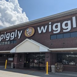 Piggly Wiggly - Piggly Wiggly on US 258, Kinston