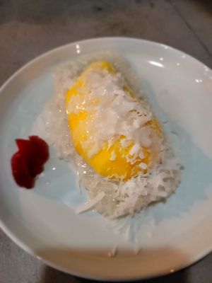 Vientiane Bistro by null