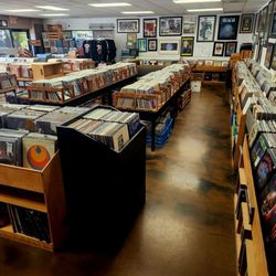 Hoarders Trading Post