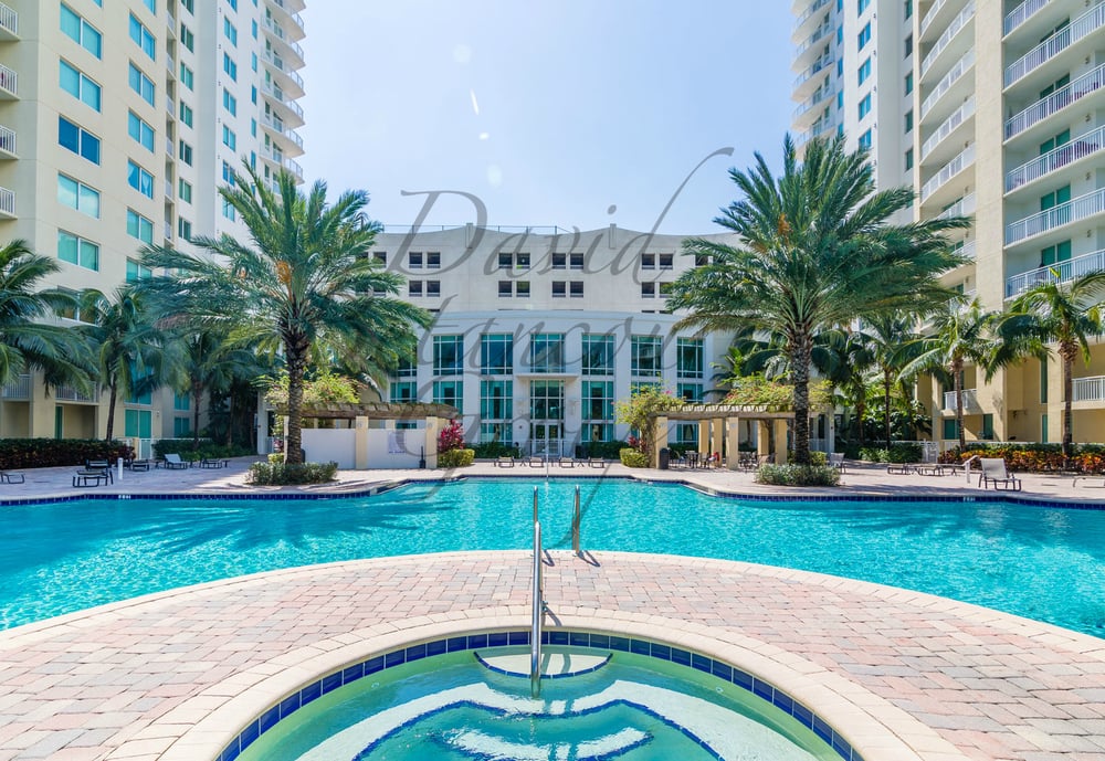 DUO CONDOS Updated June 2024 10 Reviews 1755 E Hallandale Beach