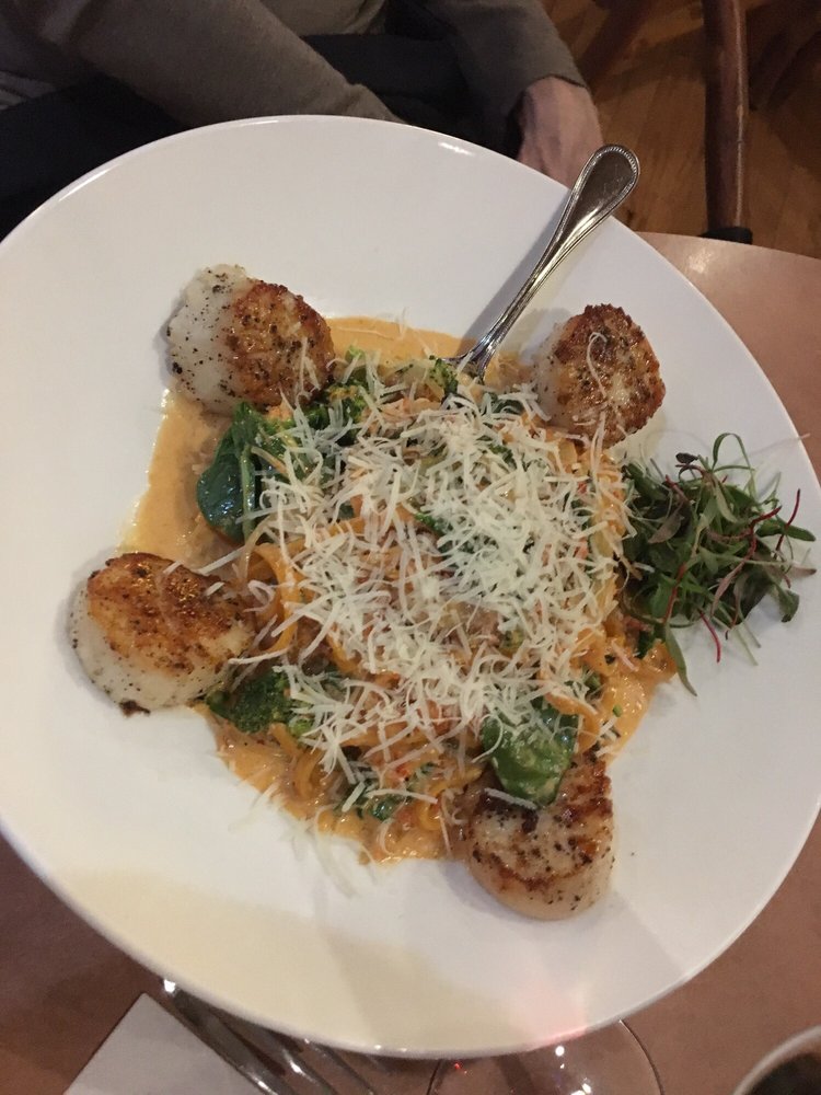 HOTEL VERSAILLES 39 Photos & 27 Reviews American (Traditional) 21