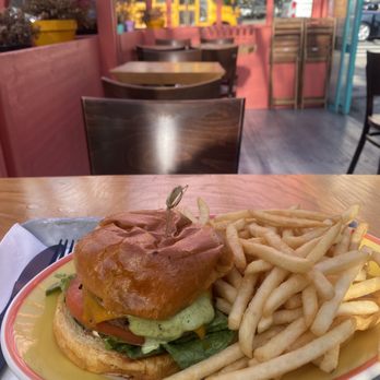 La Ñapa - Cheese Burger With Bacon - Tapas Bars Near Me - Brooklyn, New York La Ñapa - Cheese Burger With Bacon - Tapas Bars Near Me - Brooklyn, New York