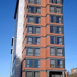 Roomzzz Leeds City West Aparthotel