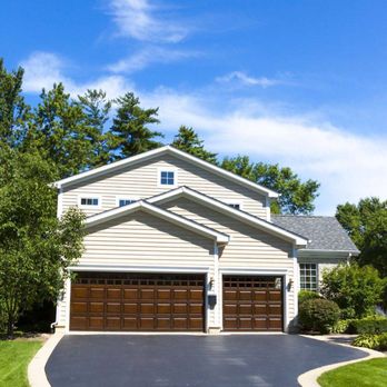 Handy Garage Doors Co. - Garage Door Services Near Me - Wilton Manors, Florida Handy Garage Doors Co. - Garage Door Services Near Me - Wilton Manors, Florida