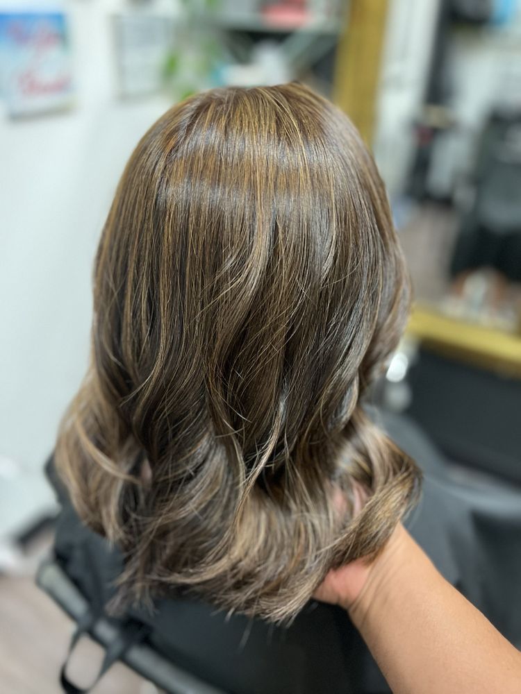 Hair Studio By Mhar Logo