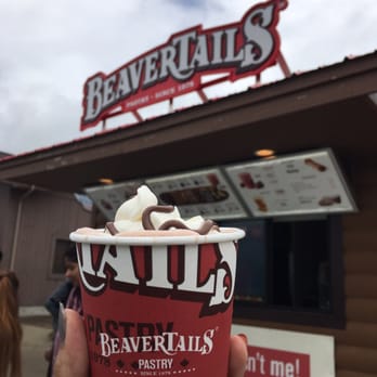 BeaverTails - Sauble Beach - Deluxe hot chocolate - Desserts Near Me - Sauble Beach, Ontario