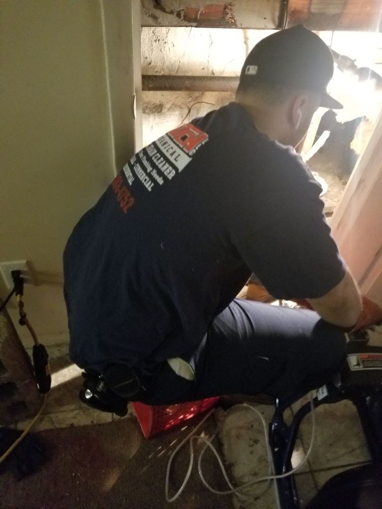 Slide of Hutch Mechanical Sewer & Drain Cleaning