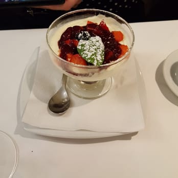 Da Mario Italian Restaurant - Lovely dessert - Italian Near Me - London, XGL Da Mario Italian Restaurant - Lovely dessert - Italian Near Me - London, XGL