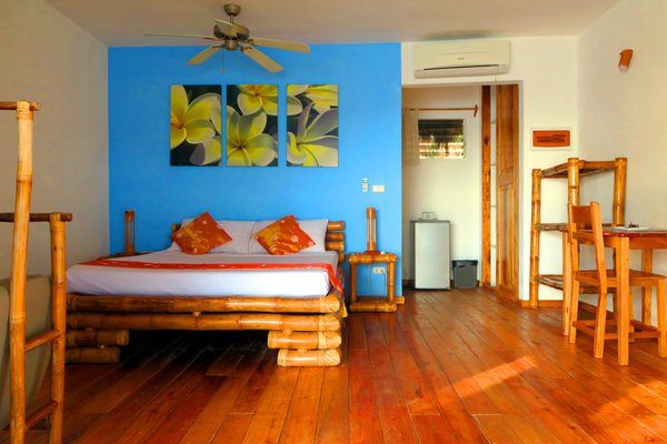 Tepanee Beach Resort by null