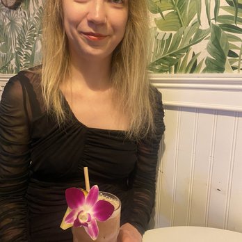 Aumakua Kava Lounge - Kava - Cocktail Bars Near Me - Paia, Hawaii