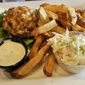 Stella Point Grille - Crab cake entrée - Bars Near Me - Kensington, Maryland Stella Point Grille - Crab cake entrée - Bars Near Me - Kensington, Maryland