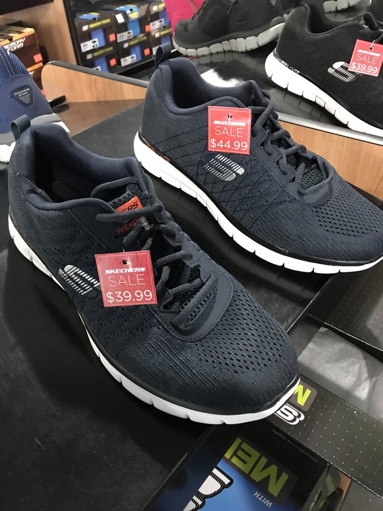 skechers gulf freeway