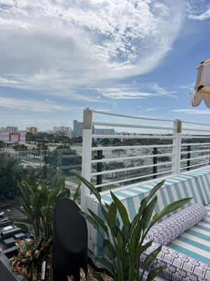 Moxy St. Petersburg Downtown by null