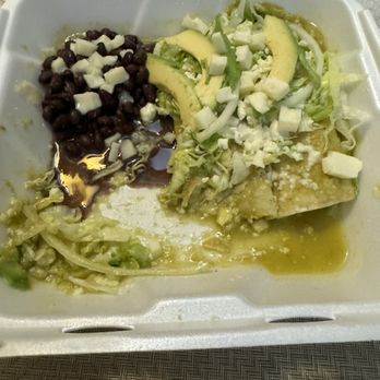 El Jacalito - Green chili enchiladas they did not come with rice and beans I had to come home and open a can of beans big disappointment to not come here - Mexican Near Me - Lomita, California