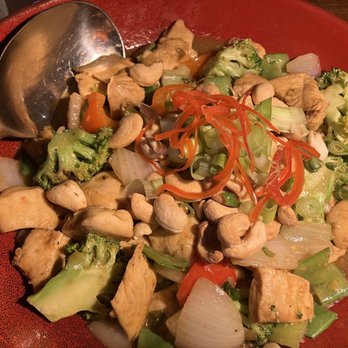 Red Pine - Chicken with cashews - Chinese Near Me - Boca Raton, Florida