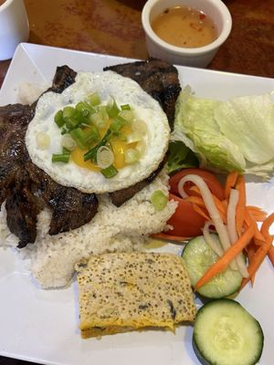 Pho & Cafe Anh Hong by null