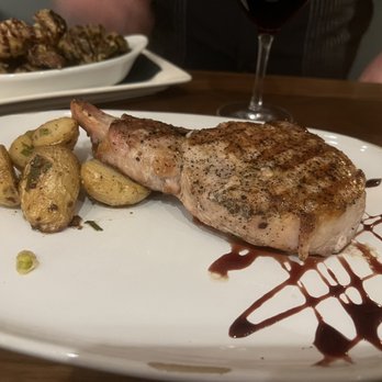 Harvest & Reel - Pork chop - American Near Me - St. Augustine, Florida