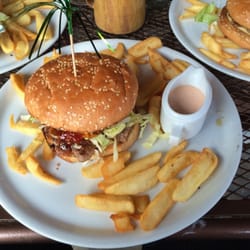 Bowling sport centrum Mikulov - Mega Strike Burger