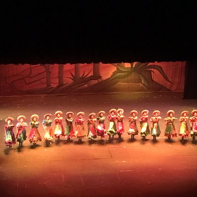 Ballet Folklórico de México by null