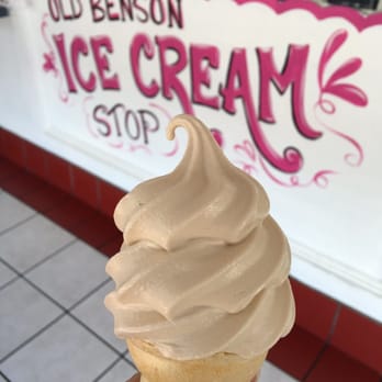 Old Benson Ice Cream Shop - Maple nut flavor - small - Coffee & Tea Near Me - Benson, Arizona