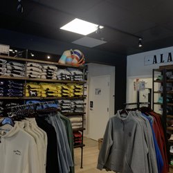 The Black Dog General Store: Mashpee