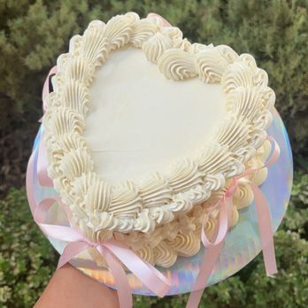 Brittanys Kitchenn - 6 inch 2 layer heart cake - Bakeries Near Me - Fresno, California Brittanys Kitchenn - 6 inch 2 layer heart cake - Bakeries Near Me - Fresno, California