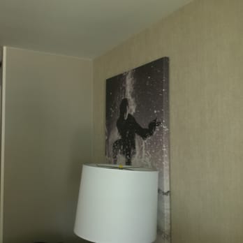 The Wayfarer San Diego - Its the little things that make it great. not cheesy 70's beach decor but well done modern with an ocean feel - San Diego, CA