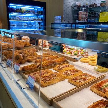 Paris Baguette - Bakeries Near Me - Austin, Texas Paris Baguette - Bakeries Near Me - Austin, Texas