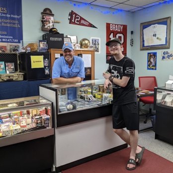 CMB Collectibles - Hanging with fellow collectors. - Hobby Shops Near Me - Sebring, Florida