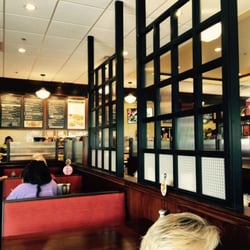 Corner Bakery Cafe - Nice DECOR