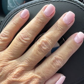 Elegant Nails - Looks great. Used BeautiGel , and Gel Polish. Tony did Great - Nail Salons Near Me - Woodstock, Georgia