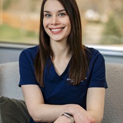 Prischmann Facial Plastic Surgery - Annemarie Munasinghe- Advanced Practice Esthetician