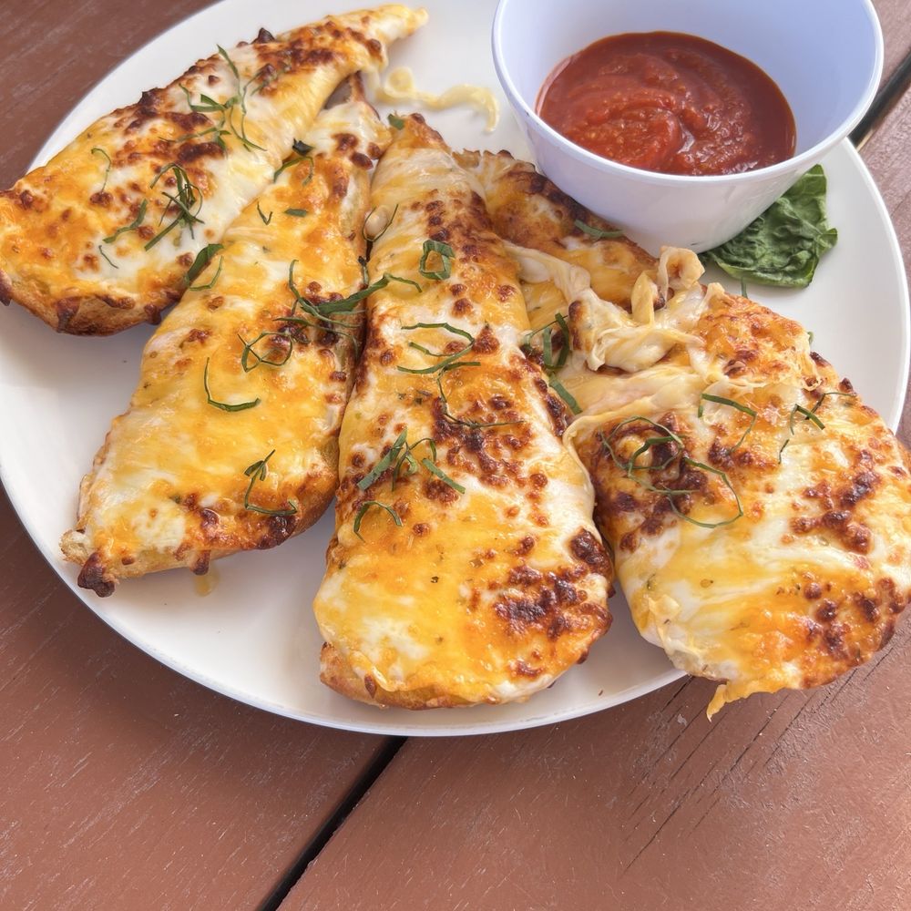 Loowit Brewing - Ole's Outpost - Cheese bread apply - Brewpubs Near Me - Vancouver, Washington Loowit Brewing - Ole's Outpost - Cheese bread apply - Brewpubs Near Me - Vancouver, Washington