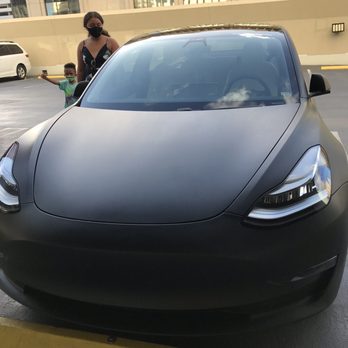 Waikiki Parking Garage - 2019 Tesla model 3 - Parking Near Me - Honolulu, Hawaii Waikiki Parking Garage - 2019 Tesla model 3 - Parking Near Me - Honolulu, Hawaii