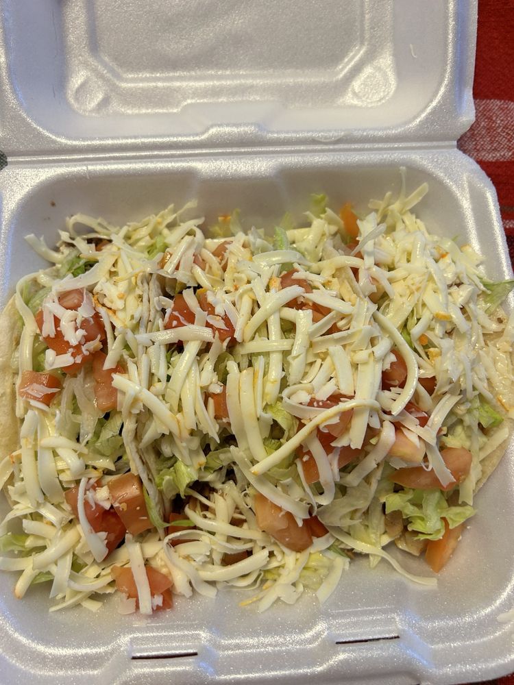 TACOS GUZMAN Updated October 2024 16 Photos Mendota, Illinois Food Trucks Restaurant