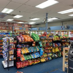 T's Liquor & Conveniece